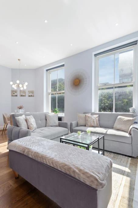 Apartment Comfort 2bedroom, 2bathroom With Ac London