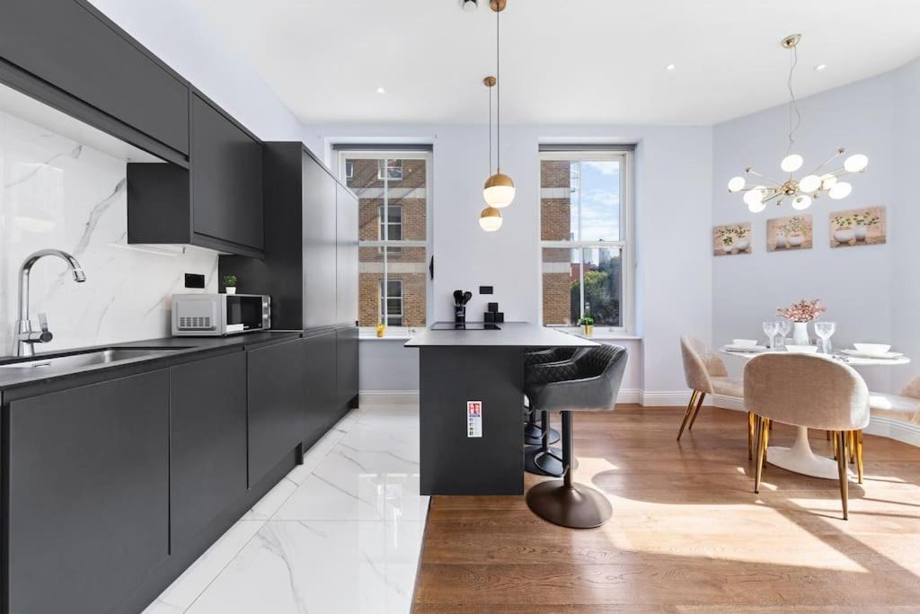 Comfort 2bedroom, 2bathroom With Ac Apartment London